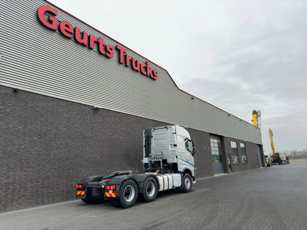 Volvo FH 460 6X4 TREKKER/TRACTOR/SZM EURO 6 HYDRAULIC - Sadulveok: pilt 5 Volvo FH 460 6X4 TREKKER/TRACTOR/SZM EURO 6 HYDRAULIC - Sadulveok: pilt 5