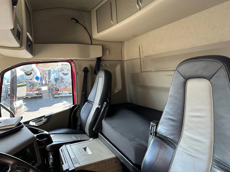 Sadulveok Volvo FH 500 6X2 TREKKER / SATTELZUG/TRACTOR UNIT/ CAMION MET PALFINGER PK53002 SH KRAAN / KRAN / CRANE / GRUA: pilt 19
