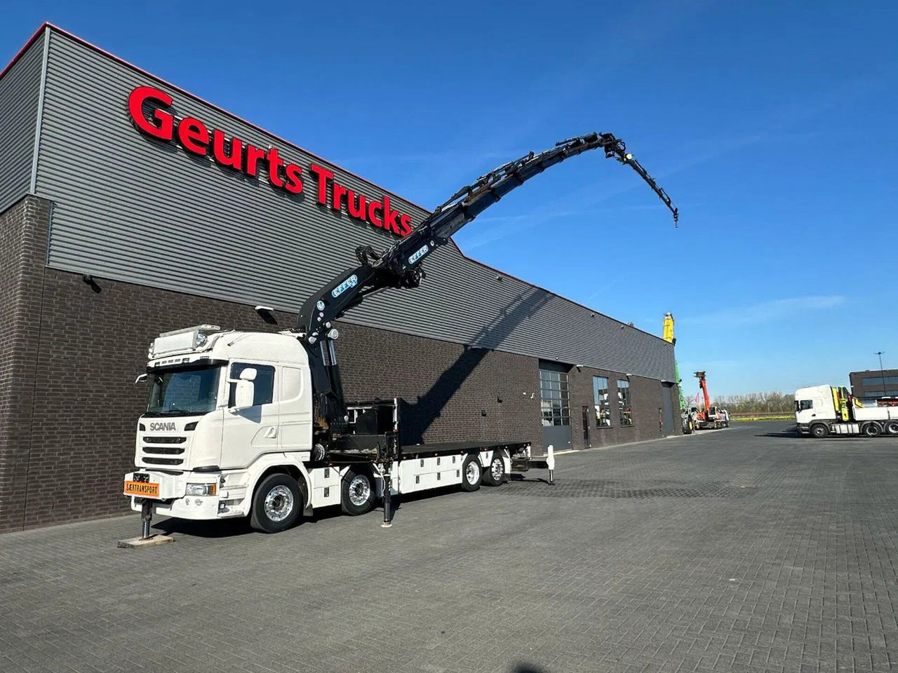 Scania G490 LB8X2*6HNB MET EFFER 955/8S +JIB 6S KRAAN / - Kraanaga veoauto: pilt 2 Scania G490 LB8X2*6HNB MET EFFER 955/8S +JIB 6S KRAAN / - Kraanaga veoauto: pilt 2