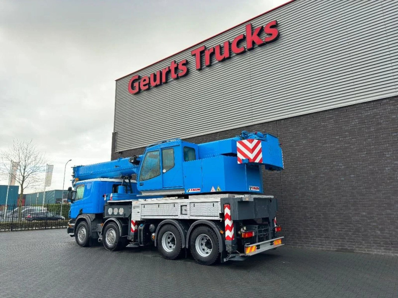 Scania P420 8X4 + FAUN HK 40 + JIB KRAAN/KRAN/CRANE/GRU - Kraanaga veoauto: pilt 3 Scania P420 8X4 + FAUN HK 40 + JIB KRAAN/KRAN/CRANE/GRU - Kraanaga veoauto: pilt 3