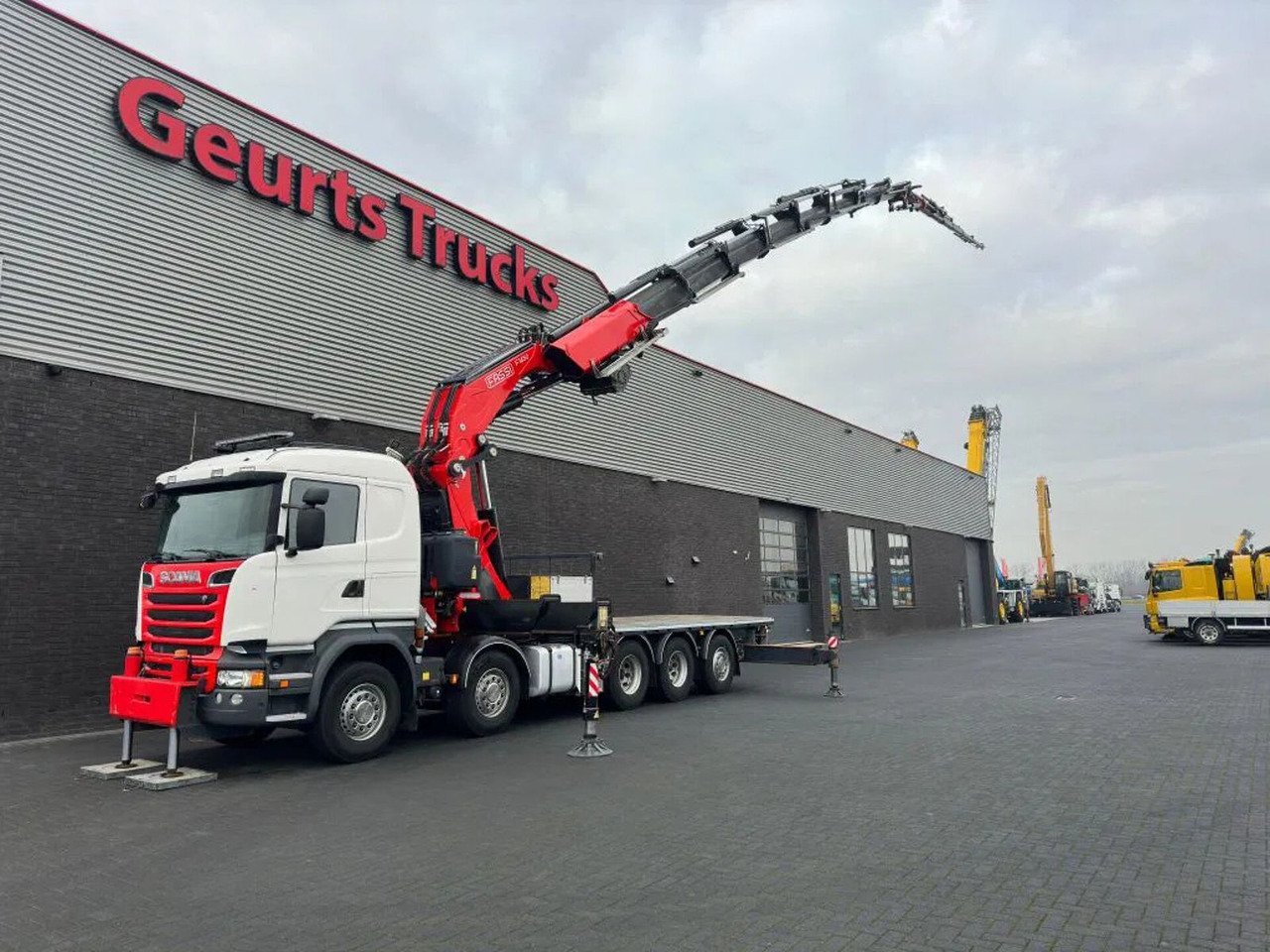 Scania R520 V8 10X4 TRIDEM + F1650RA.2.28 + JIB L816 KR - Kraanaga veoauto: pilt 2 Scania R520 V8 10X4 TRIDEM + F1650RA.2.28 + JIB L816 KR - Kraanaga veoauto: pilt 2