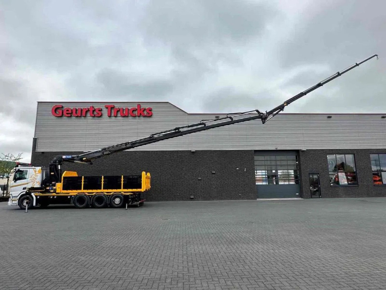 Scania R530 V8 NGS 8X4 TRIDEM MET HYVA 2Z KIPPER + HMF - Kallurauto, Kraanaga veoauto: pilt 5 Scania R530 V8 NGS 8X4 TRIDEM MET HYVA 2Z KIPPER + HMF - Kallurauto, Kraanaga veoauto: pilt 5