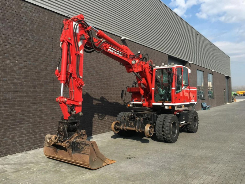 Terex TW 160 SR RAILWAY EXAVATOR - Ratastel ekskavaator: pilt 2 Terex TW 160 SR RAILWAY EXAVATOR - Ratastel ekskavaator: pilt 2