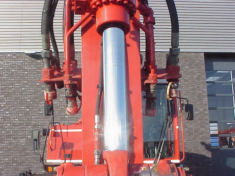 Terex TW 160 SR RAILWAY EXAVATOR - Ratastel ekskavaator: pilt 4 Terex TW 160 SR RAILWAY EXAVATOR - Ratastel ekskavaator: pilt 4