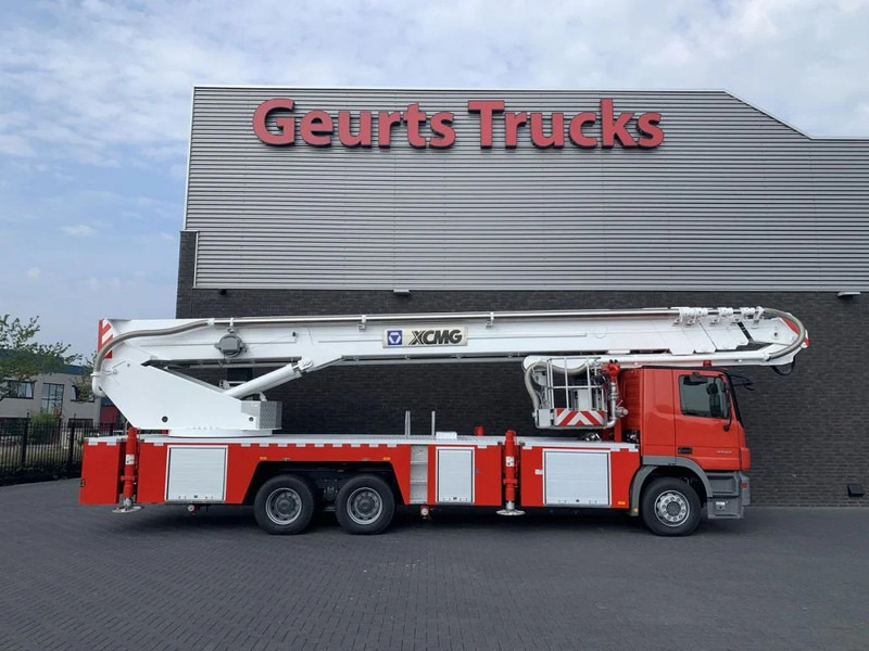 Mercedes-Benz Actros 3332 6X4 XCMG DG53C FIRE FIGTHING PLATFORM 53 METER - Veoauto: pilt 4 Mercedes-Benz Actros 3332 6X4 XCMG DG53C FIRE FIGTHING PLATFORM 53 METER - Veoauto: pilt 4