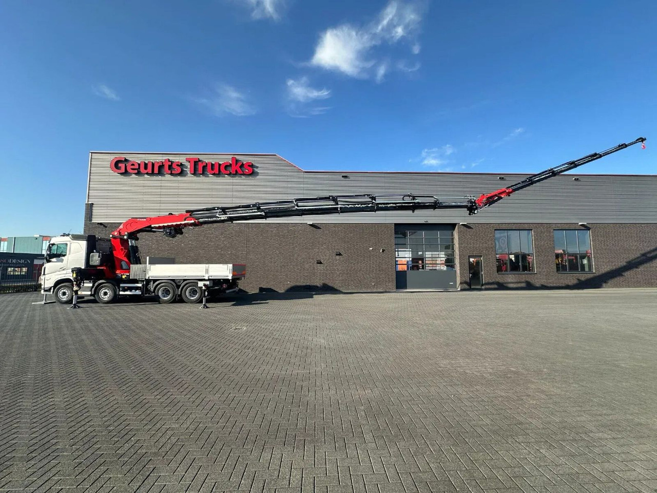 Volvo FH 500 8X4 RF-RT40G FASSI F1450R.2.8 + JIB L826 - Kraanaga veoauto: pilt 2 Volvo FH 500 8X4 RF-RT40G FASSI F1450R.2.8 + JIB L826 - Kraanaga veoauto: pilt 2
