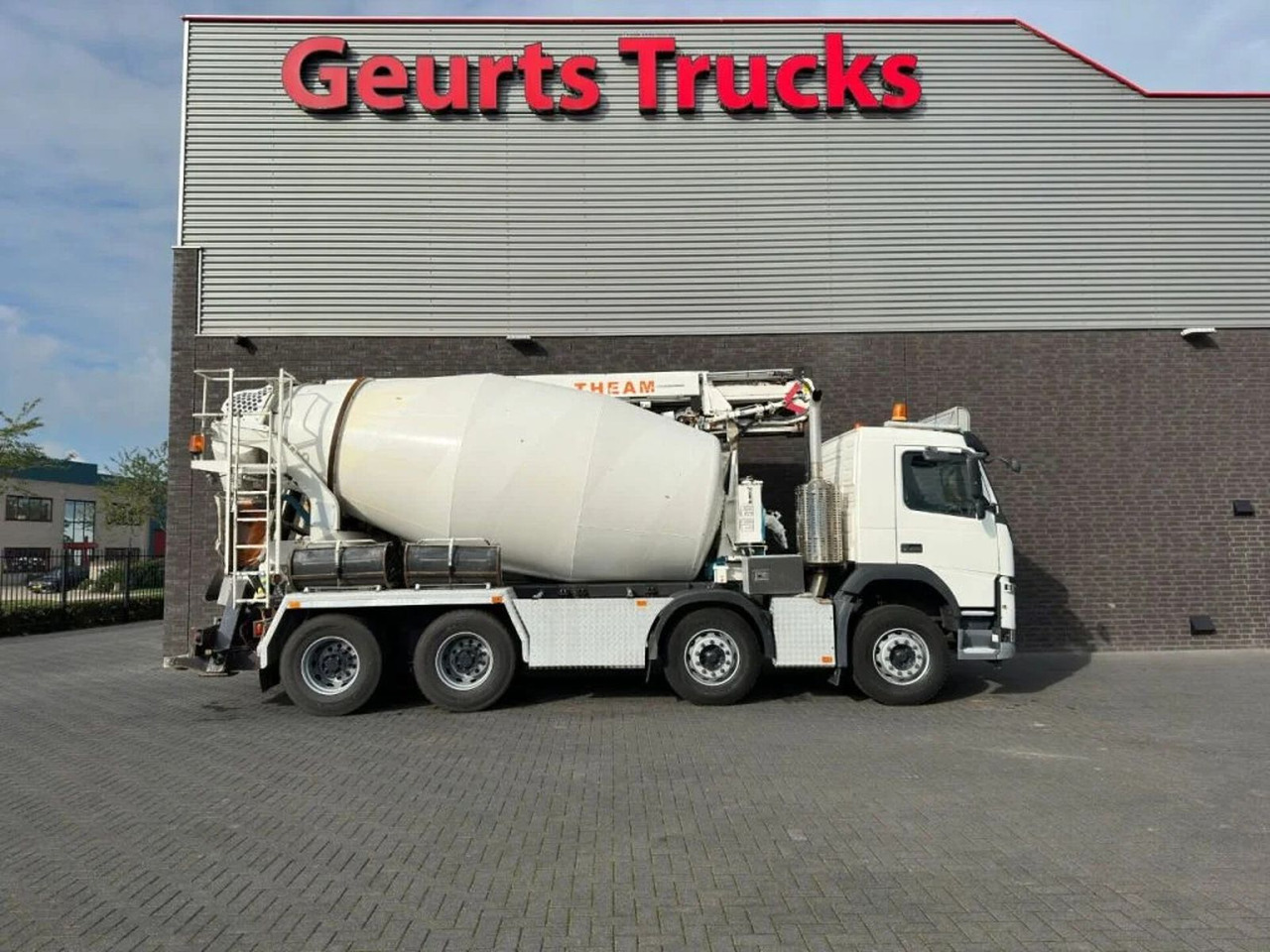 Volvo FM 410 8X4 + STETTER 9 M3 MIXER/MISCHER + THEAM - Autobetoonisegisti: pilt 4 Volvo FM 410 8X4 + STETTER 9 M3 MIXER/MISCHER + THEAM - Autobetoonisegisti: pilt 4