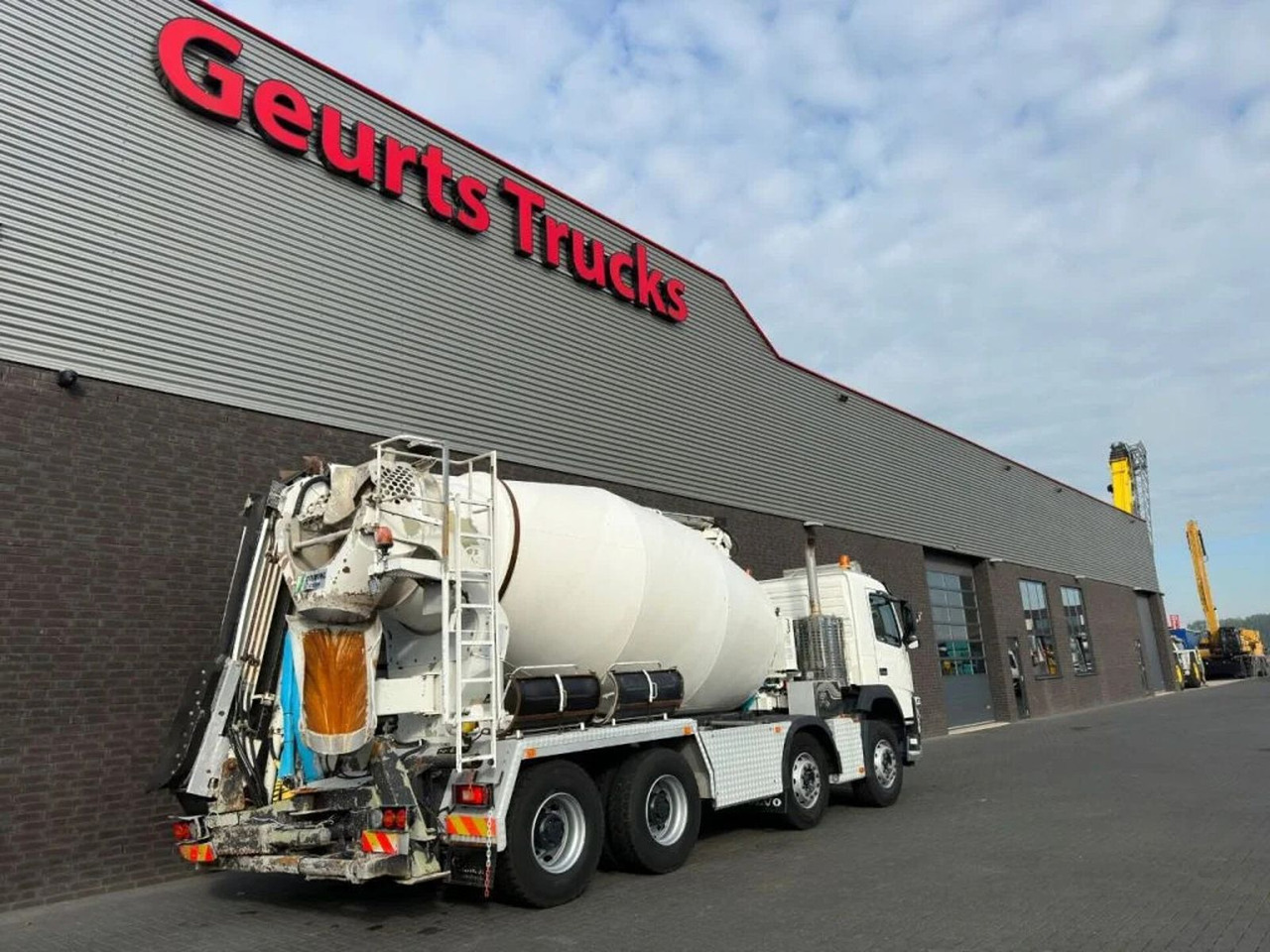 Volvo FM 410 8X4 + STETTER 9 M3 MIXER/MISCHER + THEAM - Autobetoonisegisti: pilt 5 Volvo FM 410 8X4 + STETTER 9 M3 MIXER/MISCHER + THEAM - Autobetoonisegisti: pilt 5