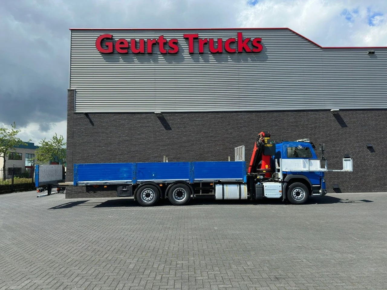 Volvo FMX 420 6X2 + PALFINGER PK 23002-SH C KRAAN/KRAN - Kraanaga veoauto: pilt 2 Volvo FMX 420 6X2 + PALFINGER PK 23002-SH C KRAAN/KRAN - Kraanaga veoauto: pilt 2