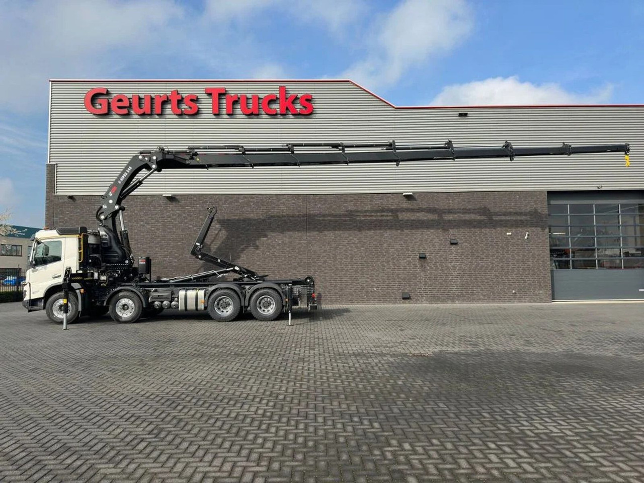 Volvo FMX 500 8X4 HIAB HAAKARM + HIAB 548 E-8 KRAAN/KR - Kraanaga veoauto: pilt 1 Volvo FMX 500 8X4 HIAB HAAKARM + HIAB 548 E-8 KRAAN/KR - Kraanaga veoauto: pilt 1