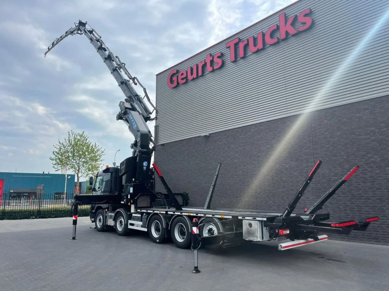 Volvo FMX 540 10X4 + EFFER 1255/7S + JIB 6S HD KRAAN/K - Kraanaga veoauto: pilt 4 Volvo FMX 540 10X4 + EFFER 1255/7S + JIB 6S HD KRAAN/K - Kraanaga veoauto: pilt 4