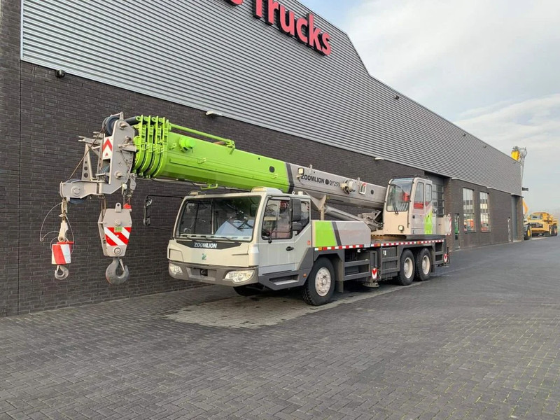 Zoomlion QY25V51.5 25 TONS CRANE/KRAN/GRUA/KRAAN - Maastikukraana: pilt 2 Zoomlion QY25V51.5 25 TONS CRANE/KRAN/GRUA/KRAAN - Maastikukraana: pilt 2