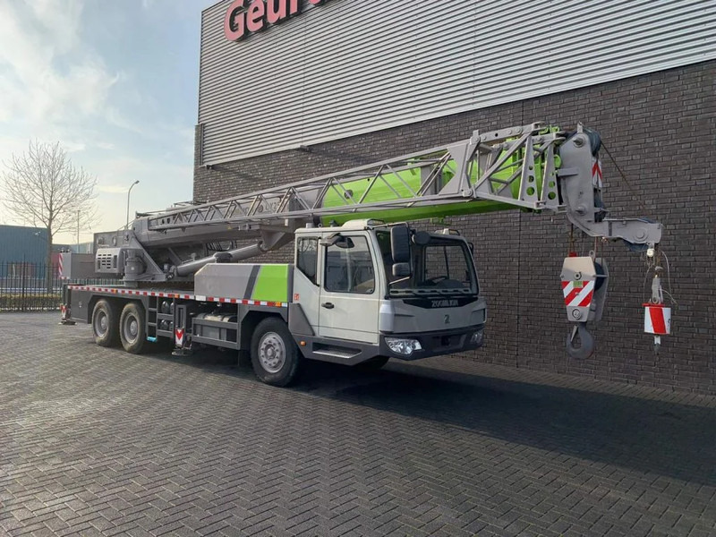 Zoomlion QY25V51.5 25 TONS CRANE/KRAN/GRUA/KRAAN - Maastikukraana: pilt 5 Zoomlion QY25V51.5 25 TONS CRANE/KRAN/GRUA/KRAAN - Maastikukraana: pilt 5