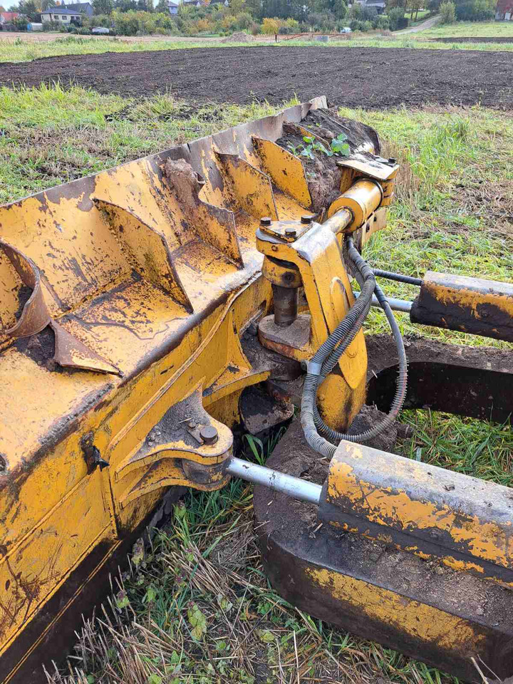 CATERPILLAR D5 M - Buldooser: pilt 5 CATERPILLAR D5 M - Buldooser: pilt 5