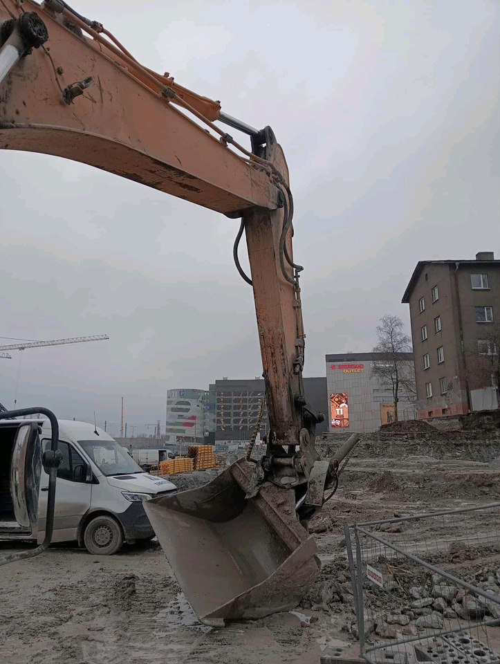 Hyundai R 300 - Lintekskavaator: pilt 5 Hyundai R 300 - Lintekskavaator: pilt 5
