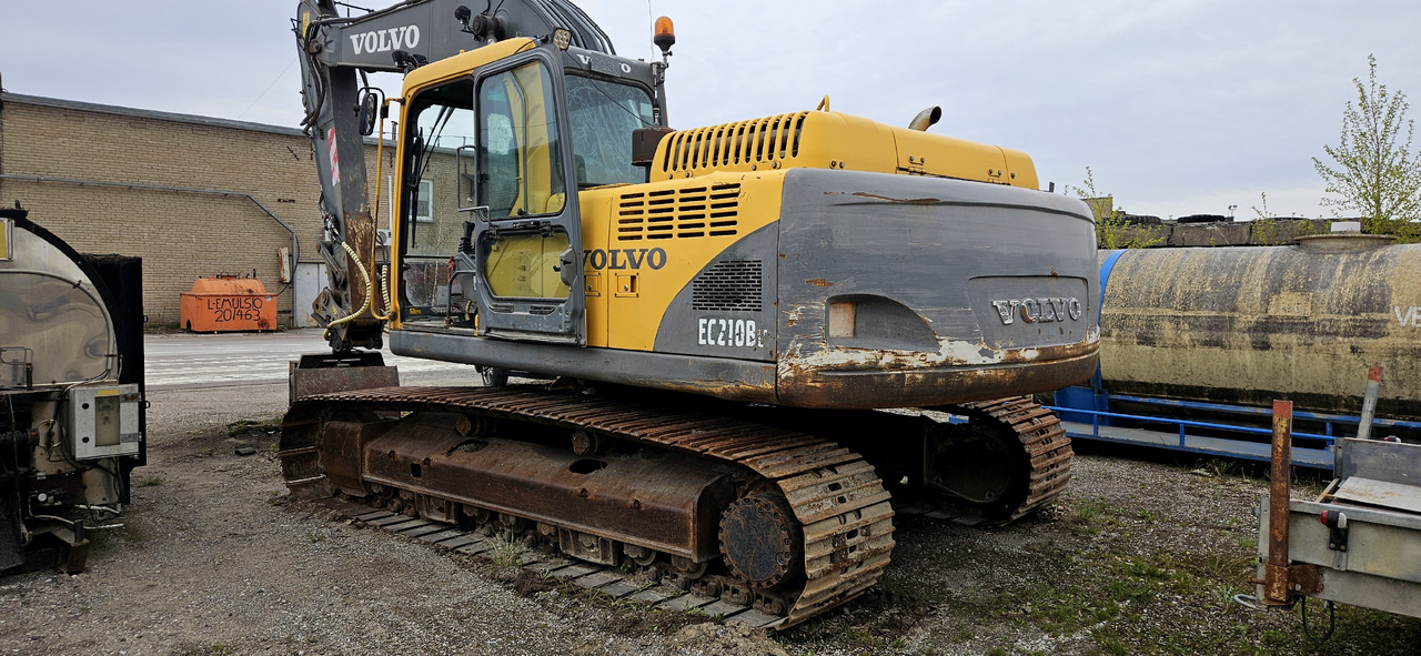 Volvo EC 210 BLC new engine - Lintekskavaator: pilt 4 Volvo EC 210 BLC new engine - Lintekskavaator: pilt 4