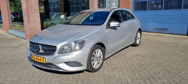 Mercedes-Benz A-Klasse 180 automaat.. 180 automaat - Luukpära: pilt 3 Mercedes-Benz A-Klasse 180 automaat.. 180 automaat - Luukpära: pilt 3