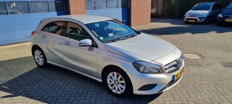 Mercedes-Benz A-Klasse 180 automaat.. 180 automaat - Luukpära: pilt 5 Mercedes-Benz A-Klasse 180 automaat.. 180 automaat - Luukpära: pilt 5