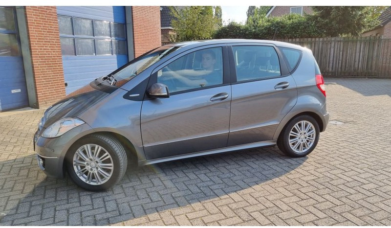 Mercedes-Benz A-Klasse A160 Automaat Elegance.airco.trekhaak. - Luukpära: pilt 3 Mercedes-Benz A-Klasse A160 Automaat Elegance.airco.trekhaak. - Luukpära: pilt 3