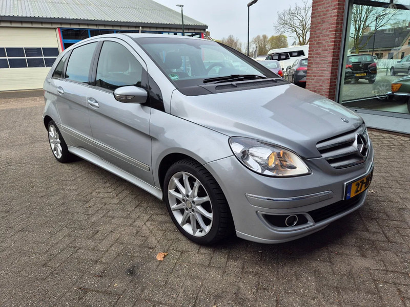Mercedes-Benz B-Klasse 200 Automaat.trekhaak. - Auto: pilt 2 Mercedes-Benz B-Klasse 200 Automaat.trekhaak. - Auto: pilt 2