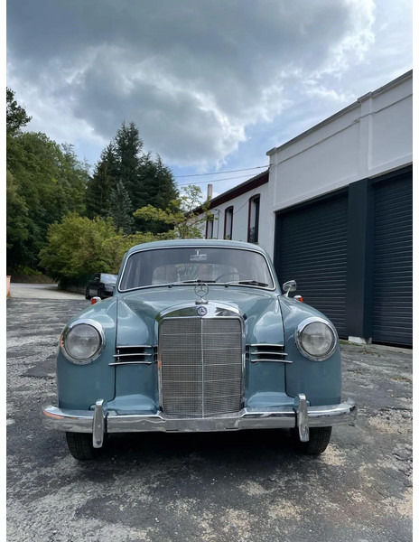Mercedes-Benz ponton geheel gerestaureerd 180 - Auto: pilt 3 Mercedes-Benz ponton geheel gerestaureerd 180 - Auto: pilt 3