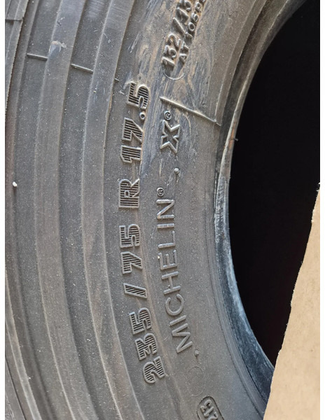 Michelin 235/75R 17.5 - Rehv - Veoauto: pilt 4 Michelin 235/75R 17.5 - Rehv - Veoauto: pilt 4