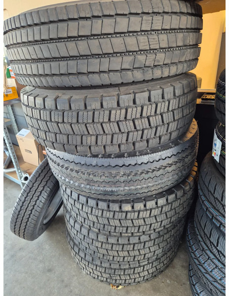 Michelin 235/75R 17.5 - Rehv - Veoauto: pilt 1 Michelin 235/75R 17.5 - Rehv - Veoauto: pilt 1