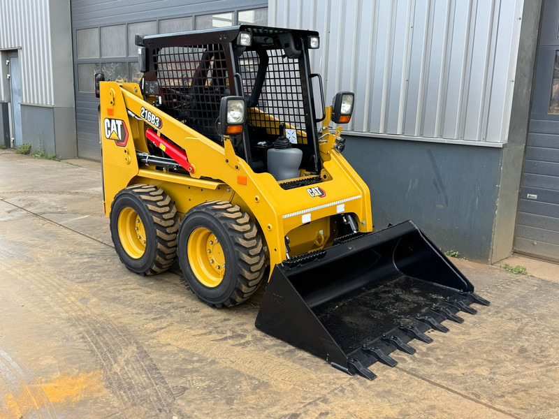 Caterpillar 216B3 - Laadur: pilt 5 Caterpillar 216B3 - Laadur: pilt 5