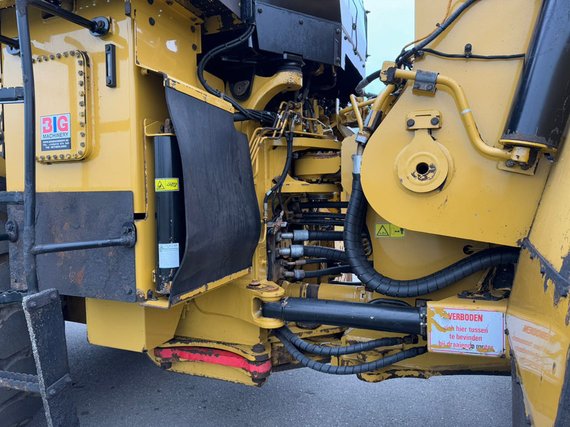 Rataslaadur Caterpillar 988K: pilt 10