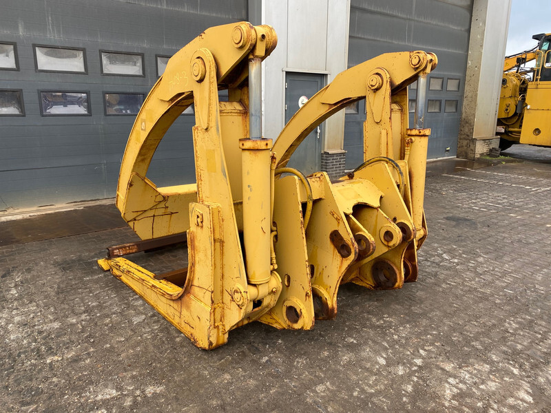 Caterpillar Logging forks Grapple to fit 980G / 980H - Haarats: pilt 1 Caterpillar Logging forks Grapple to fit 980G / 980H - Haarats: pilt 1