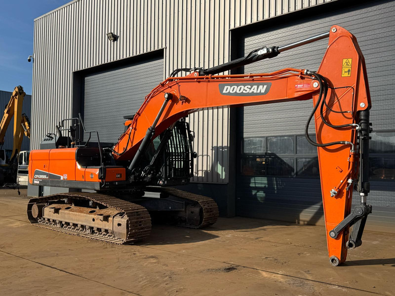 Lintekskavaator Doosan DX255NLC-5: pilt 7