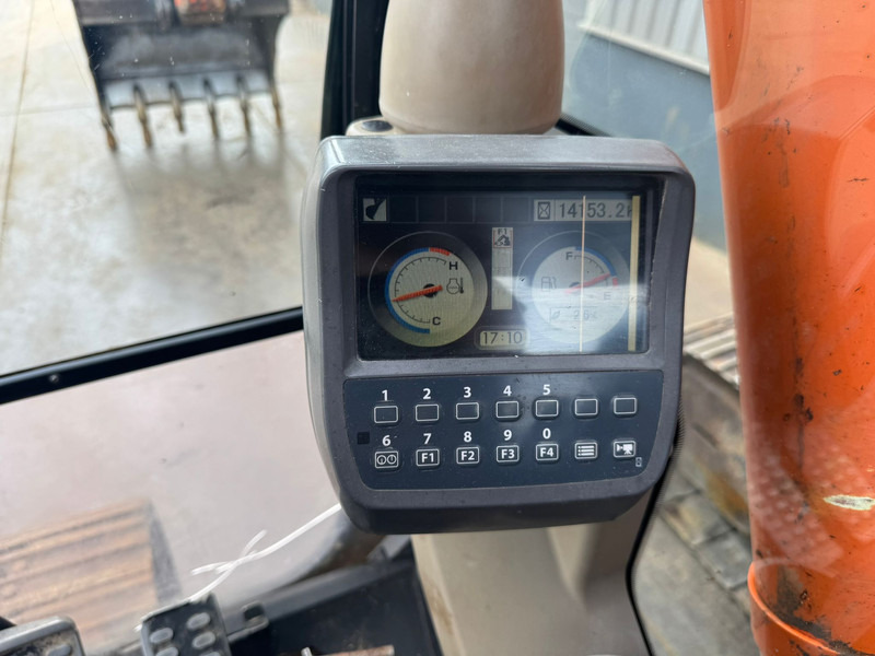 Lintekskavaator Hitachi ZX210LC-3: pilt 12