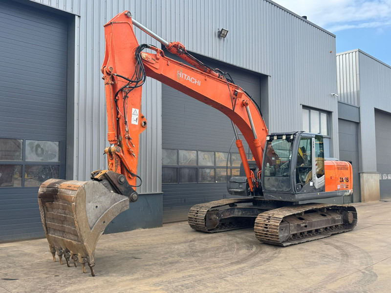 Hitachi ZX210LC-3 - Lintekskavaator: pilt 2 Hitachi ZX210LC-3 - Lintekskavaator: pilt 2