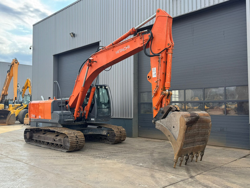 Lintekskavaator Hitachi ZX210LC-3: pilt 6