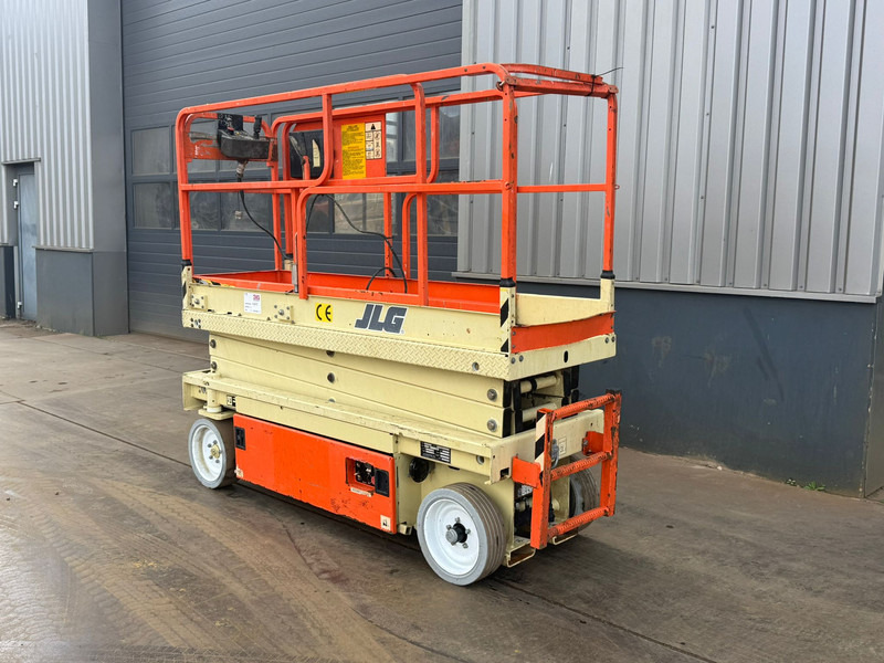 JLG JLG 2033 Schaarhoogwerker - Käärlift: pilt 2 JLG JLG 2033 Schaarhoogwerker - Käärlift: pilt 2