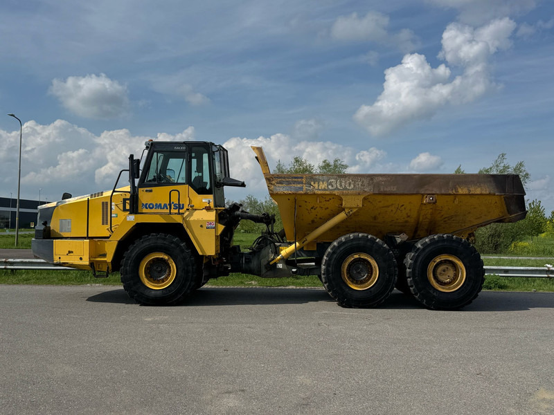 Komatsu HM300-2 - Liigendkallur: pilt 2 Komatsu HM300-2 - Liigendkallur: pilt 2