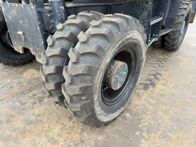 Ratastel ekskavaator Komatsu PW180-11: pilt 13