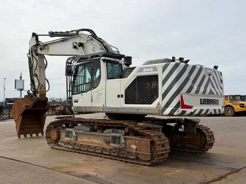 Liebherr R945 LCV (R944 / R946 / R950) - Lintekskavaator: pilt 3 Liebherr R945 LCV (R944 / R946 / R950) - Lintekskavaator: pilt 3