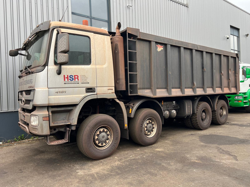 Kallurauto MERCEDESBENZ ACTROS 4151 V8 8x8 tipper: pilt 1
