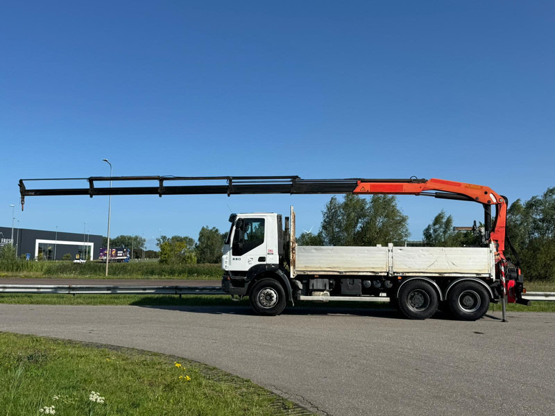 Veoauto, Kraanaga veoauto Iveco 330 6x4 with Palfinger PK 18500 crane: pilt 12