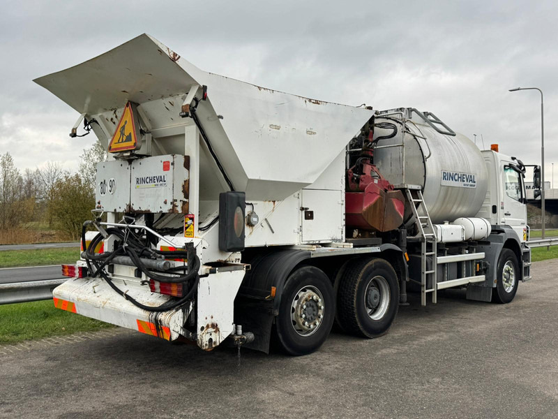 MERCEDESBENZ Axor 2533 6x2x4 Rincheval Bitumensprayer / chip spreader - Veoauto: pilt 5 MERCEDESBENZ Axor 2533 6x2x4 Rincheval Bitumensprayer / chip spreader - Veoauto: pilt 5