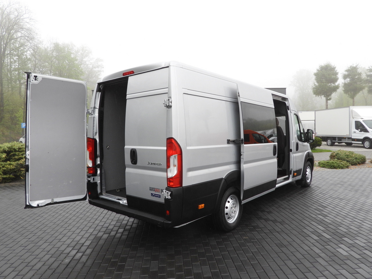 CITROEN JUMPER BOX DELIVERY VAN 7 SEATS CRUISE CONTROL LED LIGHTS AIR CONDITIONING 165HP - Kaubik: pilt 3 CITROEN JUMPER BOX DELIVERY VAN 7 SEATS CRUISE CONTROL LED LIGHTS AIR CONDITIONING 165HP - Kaubik: pilt 3