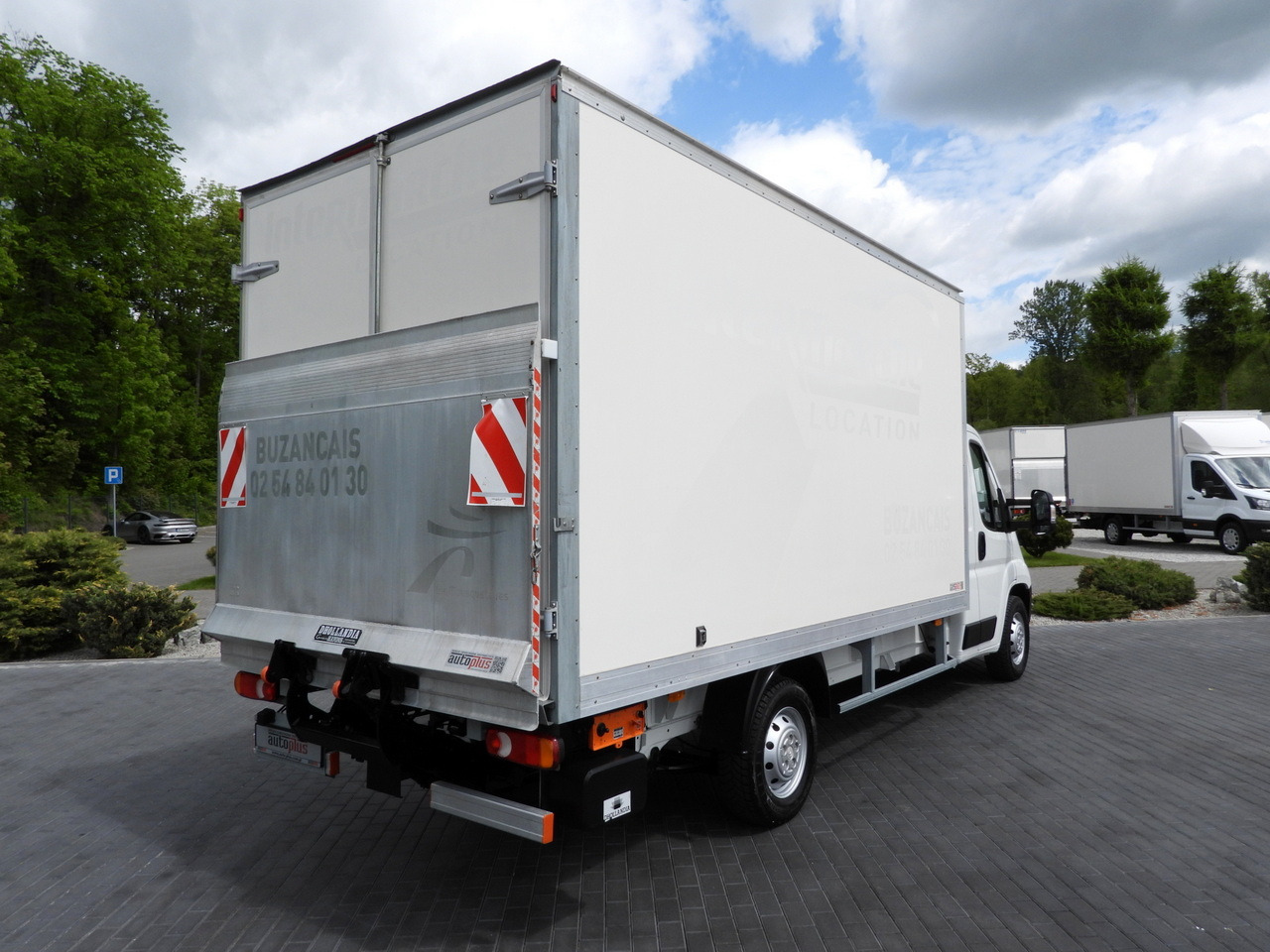 CITROEN JUMPER BOX LIFT 8 PALLETS CRUISE CONTROL NAVIGATION AIR CONDITIONING 165HP - Tarbesõiduk furgoon: pilt 3 CITROEN JUMPER BOX LIFT 8 PALLETS CRUISE CONTROL NAVIGATION AIR CONDITIONING 165HP - Tarbesõiduk furgoon: pilt 3