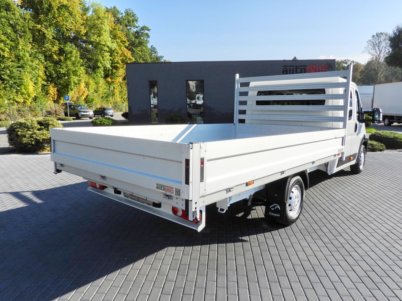 CITROEN JUMPER STAKE BODY DOUBLE CABIN DOKA 7 SEATS PNEUMATICS AIR CONDITIONING 140HP - Meeskonnaauto: pilt 3 CITROEN JUMPER STAKE BODY DOUBLE CABIN DOKA 7 SEATS PNEUMATICS AIR CONDITIONING 140HP - Meeskonnaauto: pilt 3