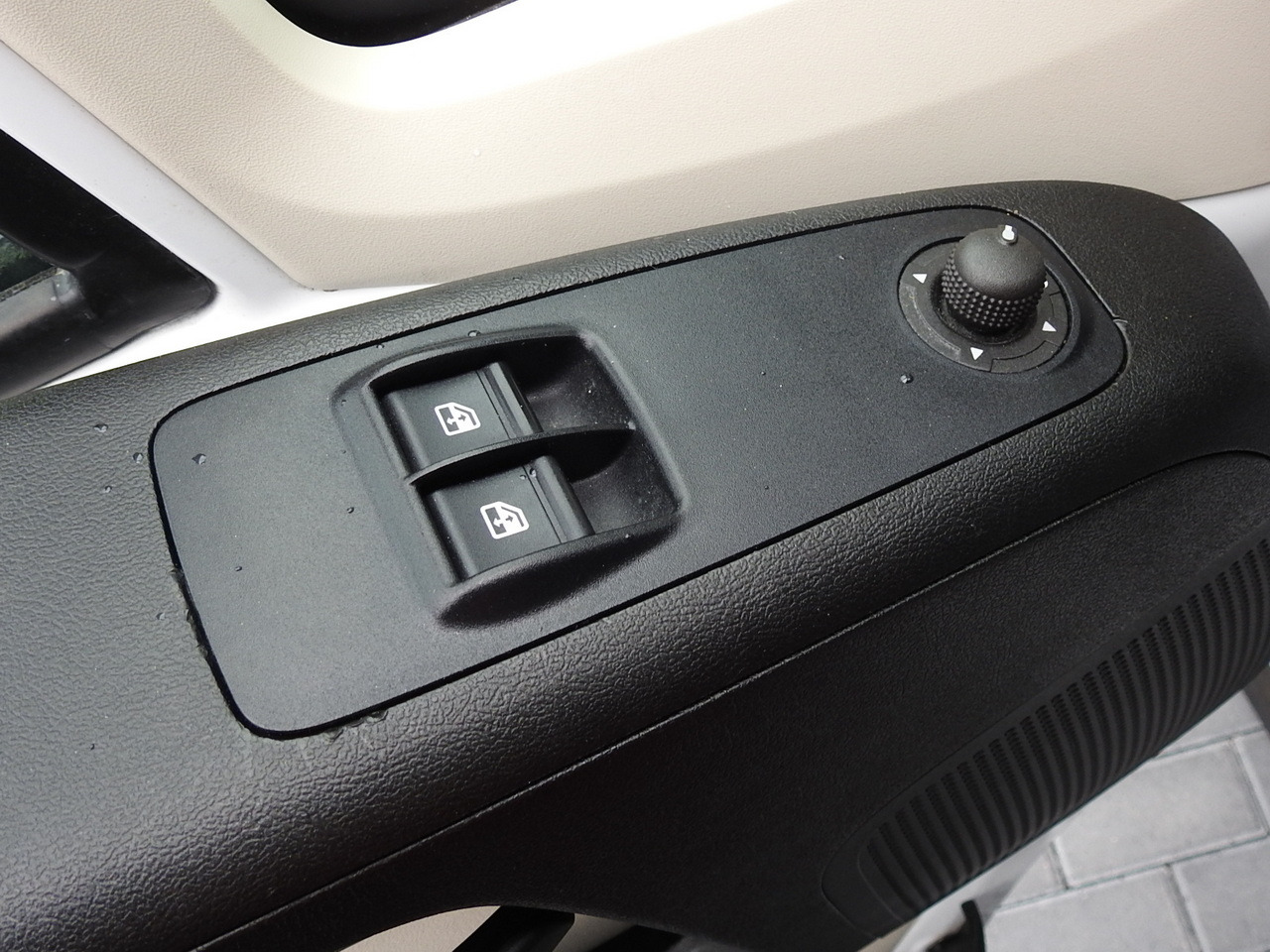 Tarbesõiduk furgoon FIAT DUCATO BOX LIFT 8 PALLETS CRUISE CONTROL NAVIGATION AIR CONDITIONING LED LIGHTS 130HP: pilt 29 Tarbesõiduk furgoon FIAT DUCATO BOX LIFT 8 PALLETS CRUISE CONTROL NAVIGATION AIR CONDITIONING LED LIGHTS 130HP: pilt 29