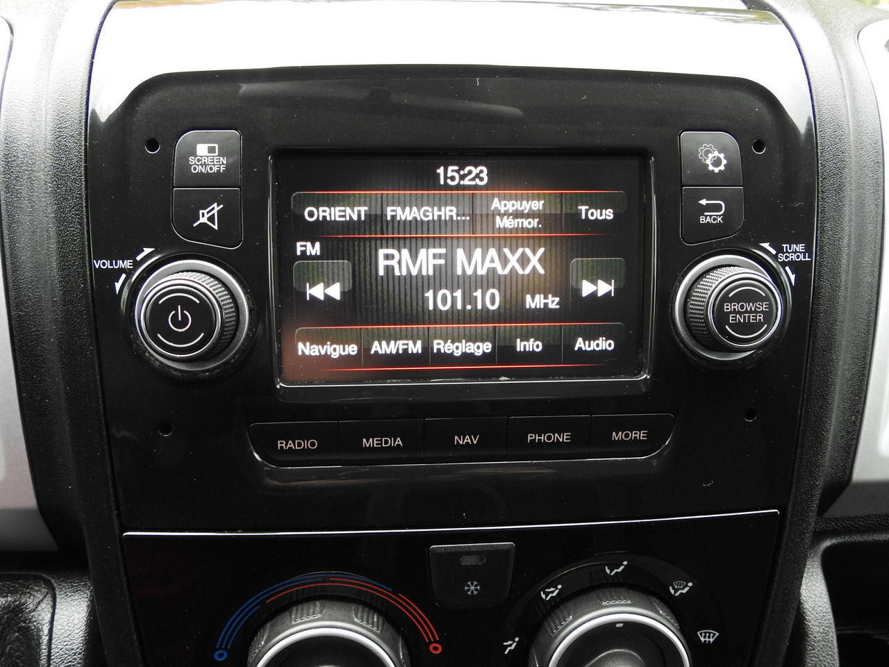 Tarbesõiduk furgoon FIAT DUCATO BOX LIFT 8 PALLETS CRUISE CONTROL NAVIGATION AIR CONDITIONING LED LIGHTS 130HP: pilt 37 Tarbesõiduk furgoon FIAT DUCATO BOX LIFT 8 PALLETS CRUISE CONTROL NAVIGATION AIR CONDITIONING LED LIGHTS 130HP: pilt 37