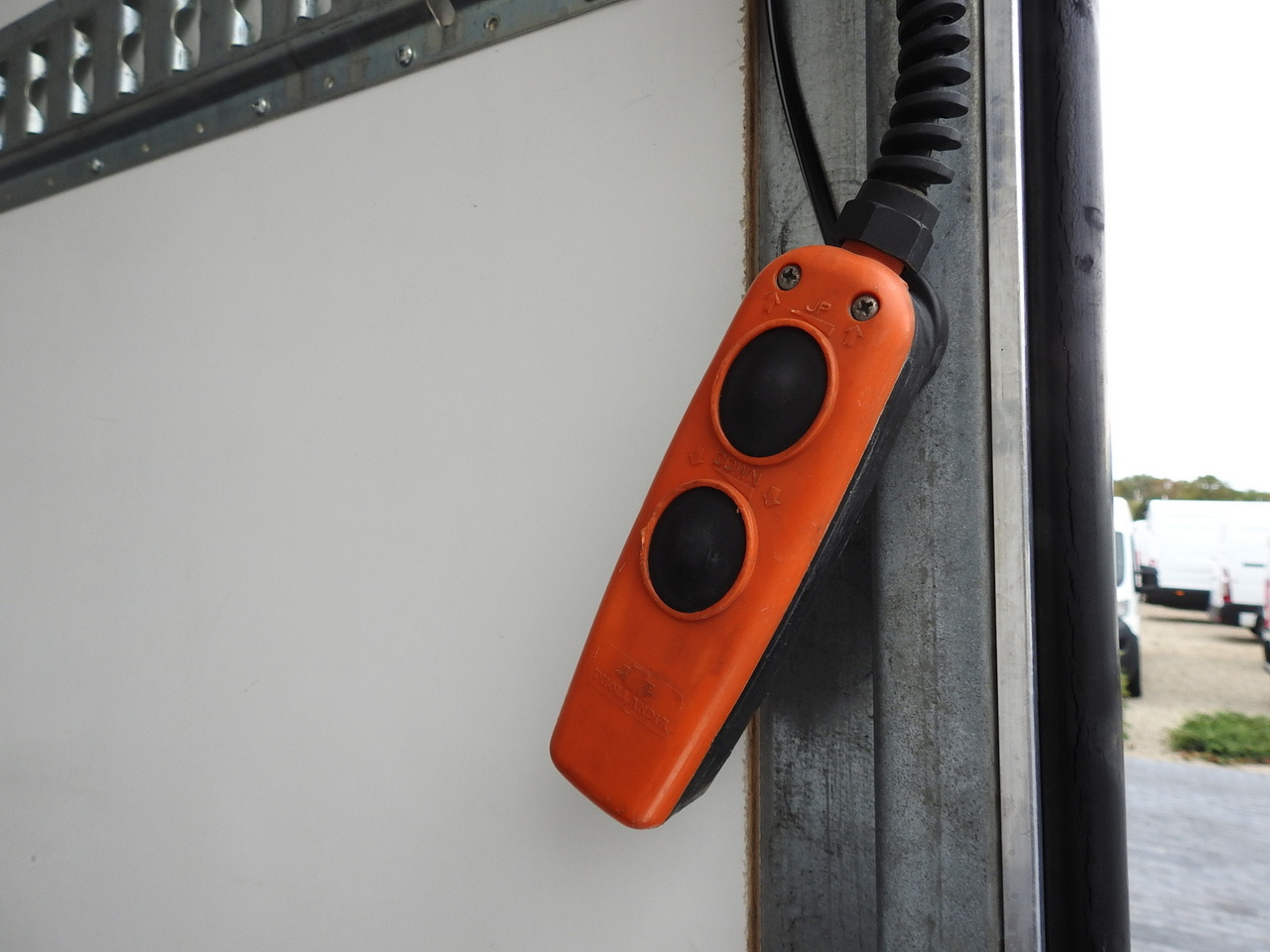 Tarbesõiduk furgoon FIAT DUCATO BOX LIFT 8 PALLETS CRUISE CONTROL NAVIGATION AIR CONDITIONING LED LIGHTS 130HP: pilt 24 Tarbesõiduk furgoon FIAT DUCATO BOX LIFT 8 PALLETS CRUISE CONTROL NAVIGATION AIR CONDITIONING LED LIGHTS 130HP: pilt 24