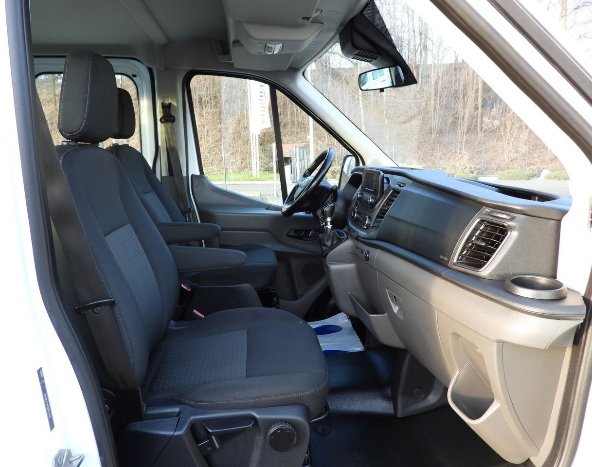 Meeskonnaauto FORD TRANSIT 4x4 STAKE BODY DOUBLE CABIN DOKA 6 SEATS CRUISE CONTROL LED LIGHTS AIR CONDITIONING 170HP: pilt 42 Meeskonnaauto FORD TRANSIT 4x4 STAKE BODY DOUBLE CABIN DOKA 6 SEATS CRUISE CONTROL LED LIGHTS AIR CONDITIONING 170HP: pilt 42