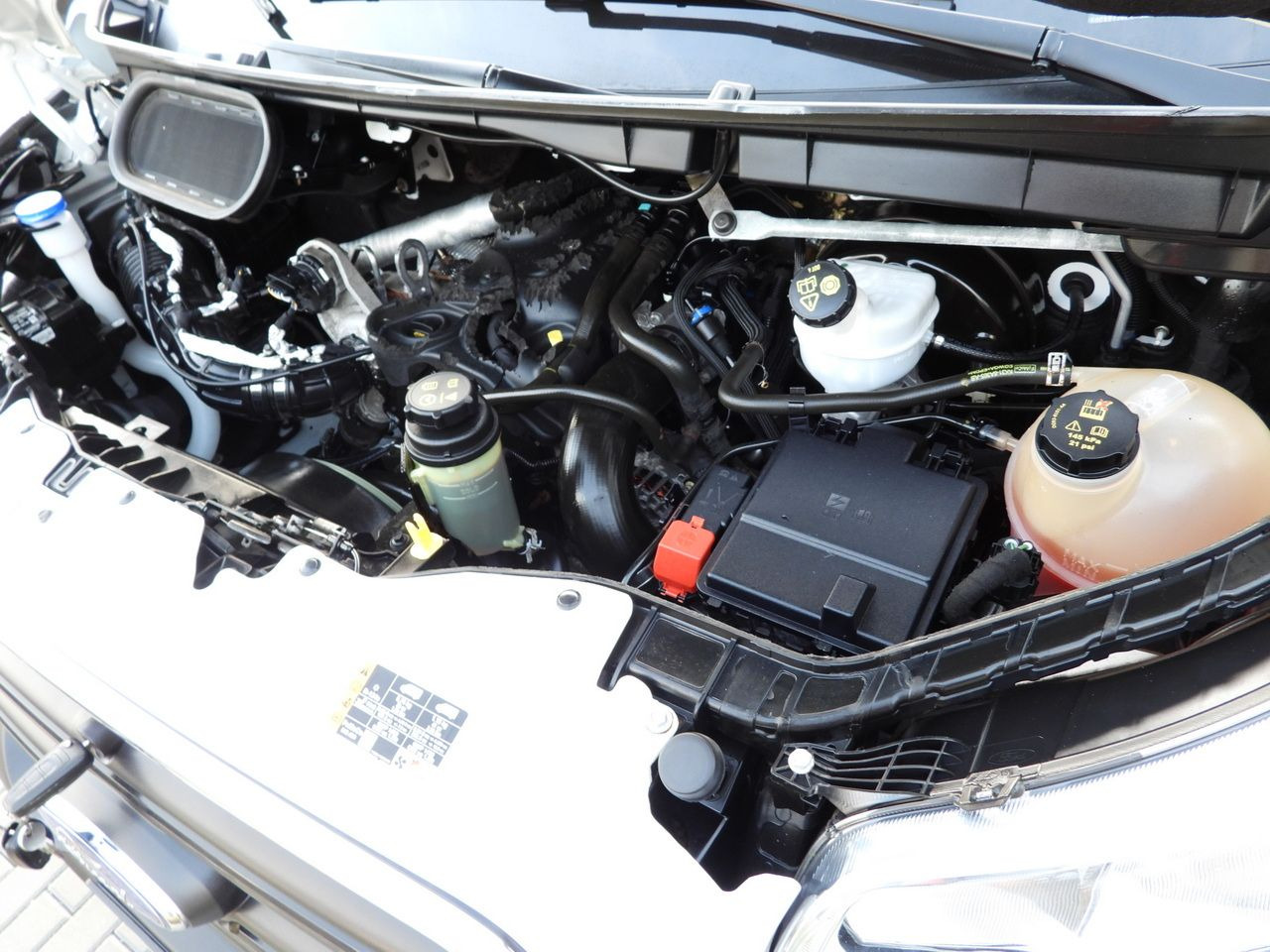 Meeskonnaauto FORD TRANSIT 4x4 STAKE BODY DOUBLE CABIN DOKA 6 SEATS CRUISE CONTROL LED LIGHTS AIR CONDITIONING 170HP: pilt 25 Meeskonnaauto FORD TRANSIT 4x4 STAKE BODY DOUBLE CABIN DOKA 6 SEATS CRUISE CONTROL LED LIGHTS AIR CONDITIONING 170HP: pilt 25