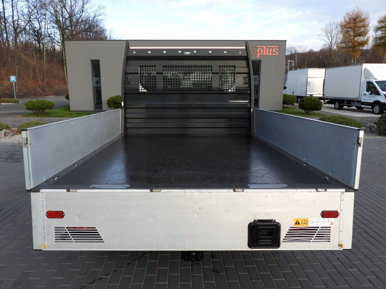 Meeskonnaauto FORD TRANSIT 4x4 STAKE BODY DOUBLE CABIN DOKA 6 SEATS CRUISE CONTROL LED LIGHTS AIR CONDITIONING 170HP: pilt 12 Meeskonnaauto FORD TRANSIT 4x4 STAKE BODY DOUBLE CABIN DOKA 6 SEATS CRUISE CONTROL LED LIGHTS AIR CONDITIONING 170HP: pilt 12